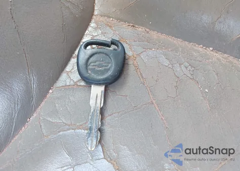 2003 Chevrolet Silverado 1500 Lt из США, поврежденный, VIN 2GCEK19T531178613